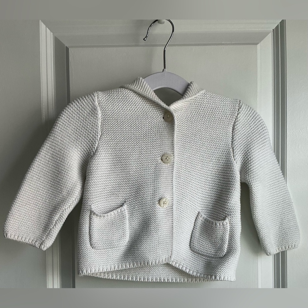 Baby Gap Brennan Bear Knit Cardigan Sweater White Size 6-12 Mo